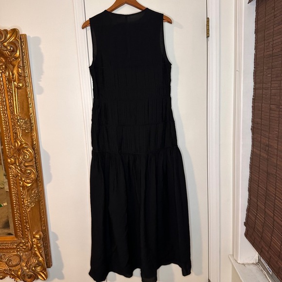 H&M Black Maxi Dress Sleeveless Pleated Tiered Casual Summer Dress Women's M - Picture 1 of 9